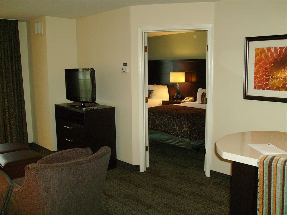 Staybridge Suites Tulsa-Woodland Hills By Ihg Exterior photo